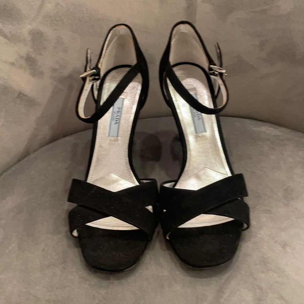 Brand new pair of Prada heels size 36
